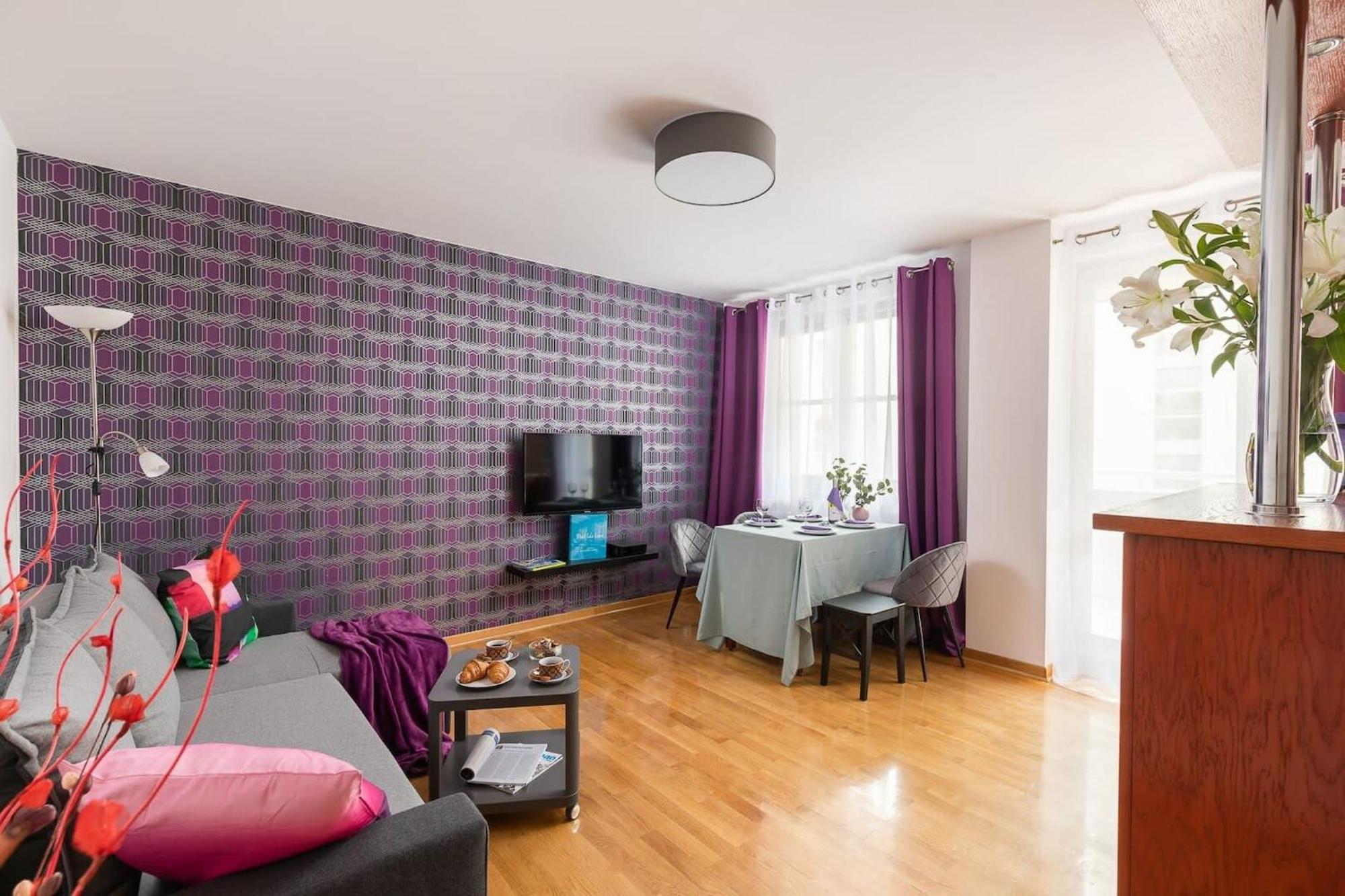 Elektoralna 12A - Colorful Apartment With Balcony By Noclegi Renters Warschau Buitenkant foto